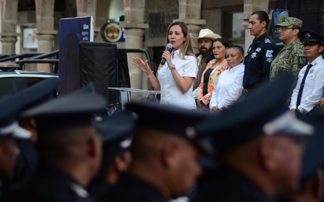 Entrega Melanie 11 nuevas patrullas a la Secretaría de Seguridad Ciudadana